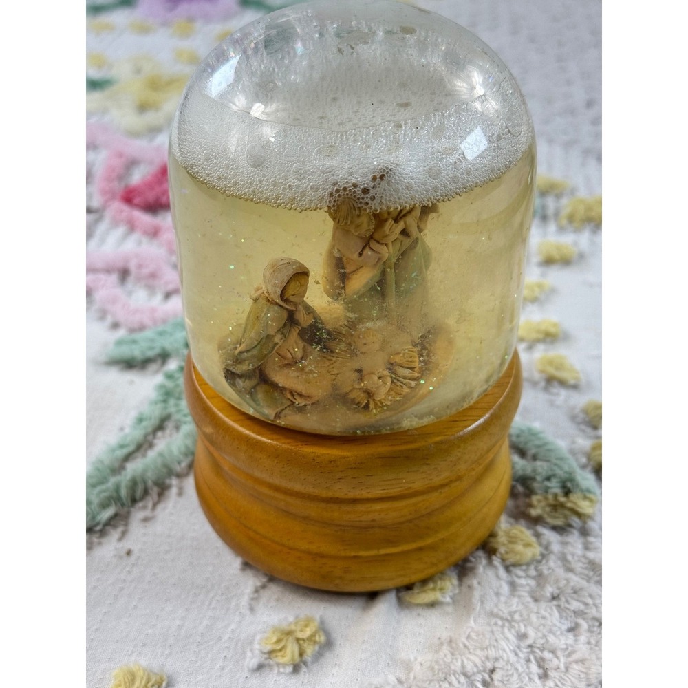 Vintage Fontanini Nativity Musical Snow Globe Italian Figures Wood Base 5.5"
